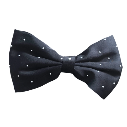 Moño con Piedritas: Brillo y Estilo