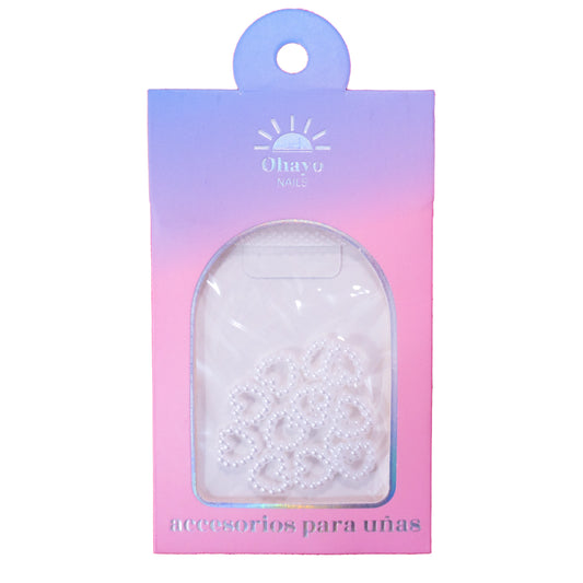 Decoración de uñas 3D Corazones blancos